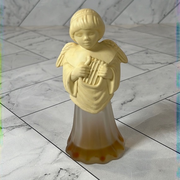 Vintage Retro Avon Decanter Angel Song with Lyre Here's my heart Cologne - Picture 1 of 3